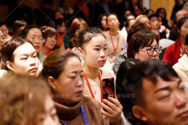 解析十二星座女郎美容护肤习惯